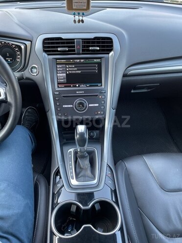 Ford Mondeo-17