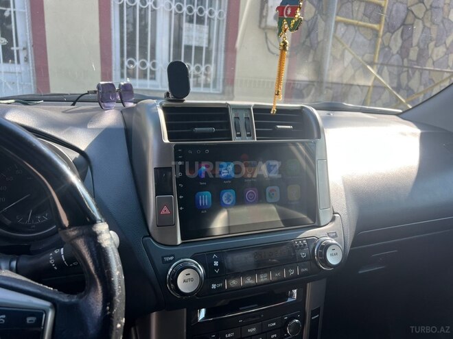 Toyota Land Cruiser Prado-10