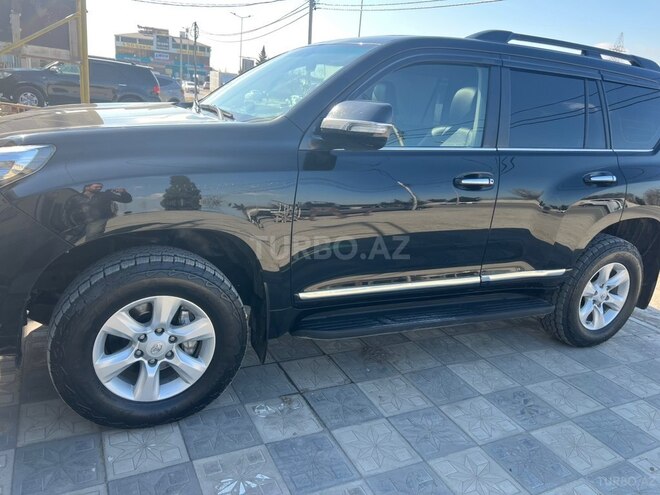 Toyota Land Cruiser Prado-13