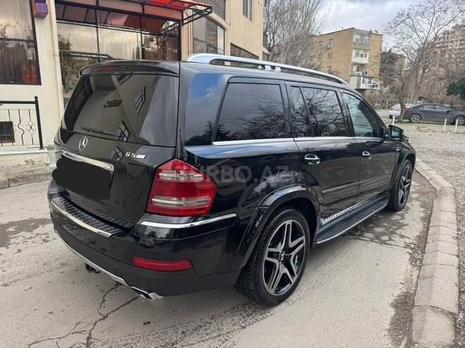 Mercedes GL 550 4MATIC-2