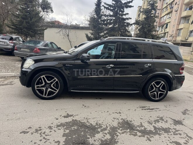 Mercedes GL 550 4MATIC-10