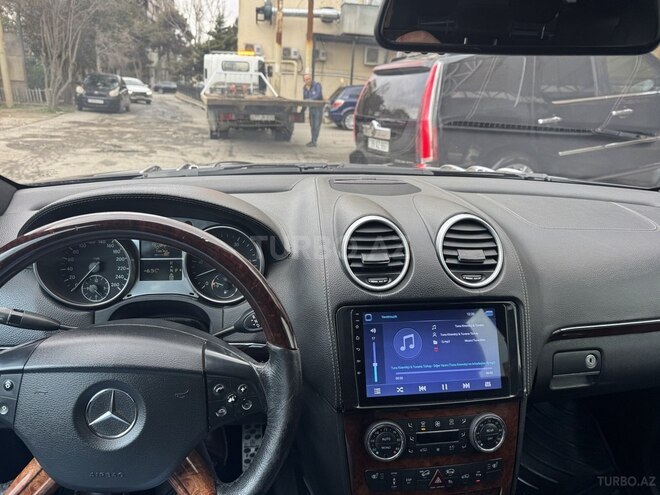 Mercedes GL 550 4MATIC-7