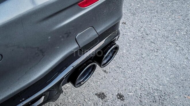 Mercedes E 220 d 2020, 122,654 km - 2.0 l - Bakı