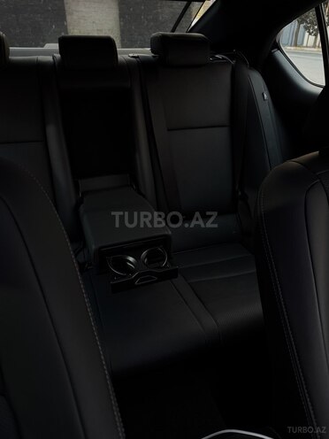 Lexus IS 300-13