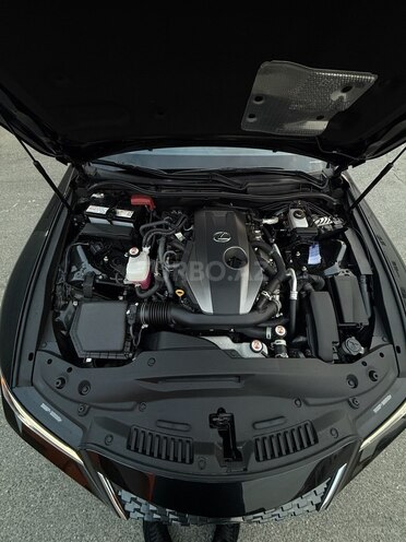 Lexus IS 300-21
