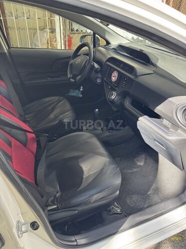 Toyota Aqua 2017, 155,000 km - 1.5 l - Bakı