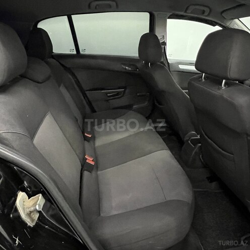 Opel Astra-10