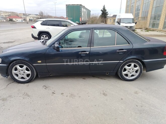 Mercedes C 240 1997, 290,000 km - 2.4 л - Sumqayıt