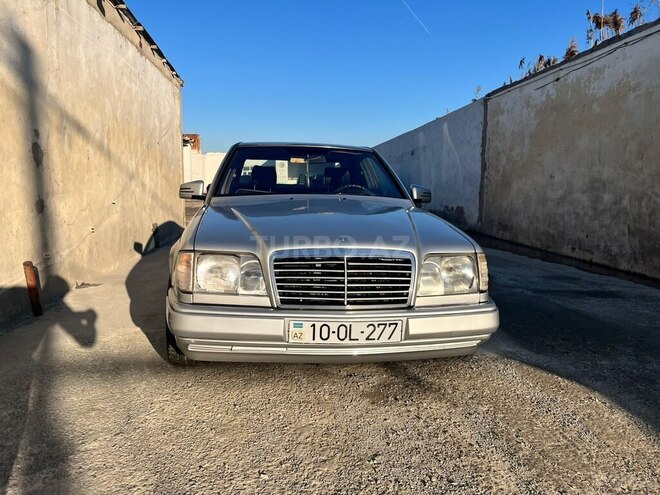 Mercedes 220 E 1992, 295,786 km - 2.2 л - Bakı