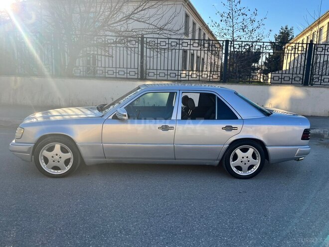 Mercedes 220 E 1992, 295,786 km - 2.2 л - Bakı