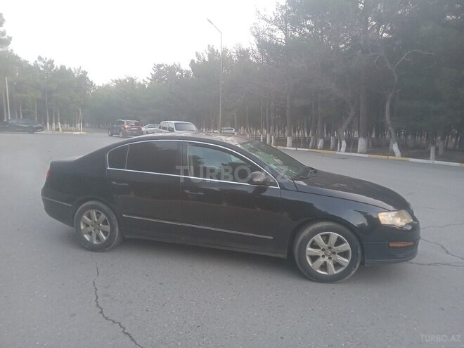Volkswagen Passat 2005, 182,000 km - 2.0 l - Bakı