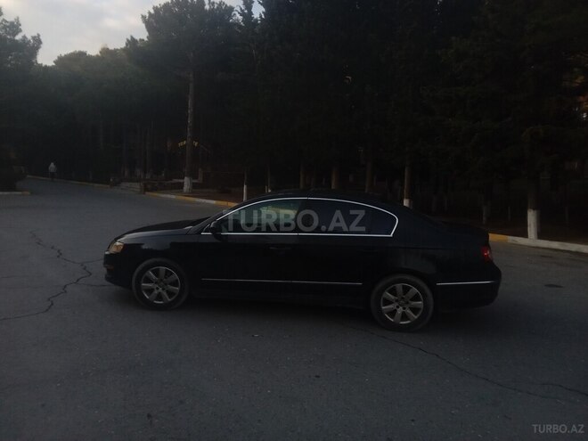 Volkswagen Passat 2005, 182,000 km - 2.0 l - Bakı