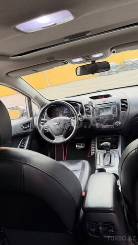 Kia Cerato-9