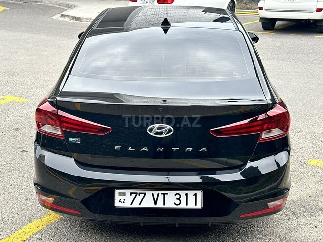 Hyundai Elantra 2019, 114,000 km - 2.0 l - Bakı