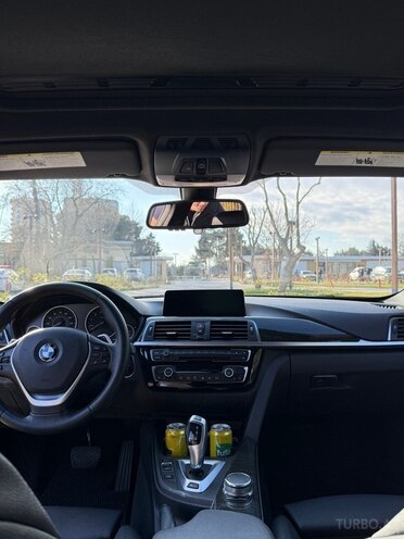 BMW 330e 2018, 130,000 km - 2.0 l - Bakı