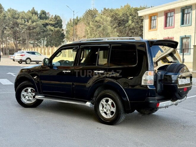 Mitsubishi Pajero 2008, 283,462 km - 3.0 л - Bakı