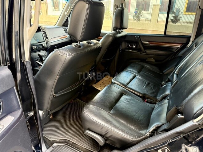 Mitsubishi Pajero 2008, 283,462 km - 3.0 л - Bakı
