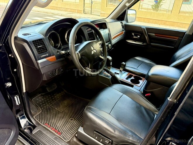 Mitsubishi Pajero 2008, 283,462 km - 3.0 л - Bakı