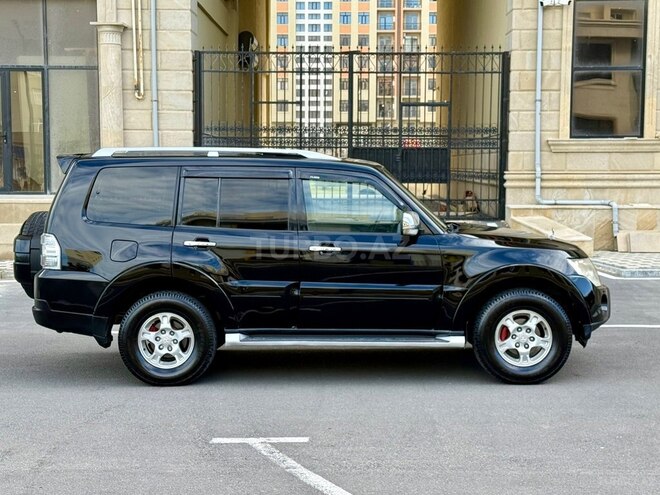 Mitsubishi Pajero 2008, 283,462 km - 3.0 л - Bakı