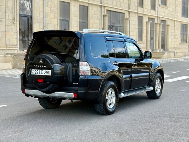 Mitsubishi Pajero 2008, 283,462 km - 3.0 л - Bakı