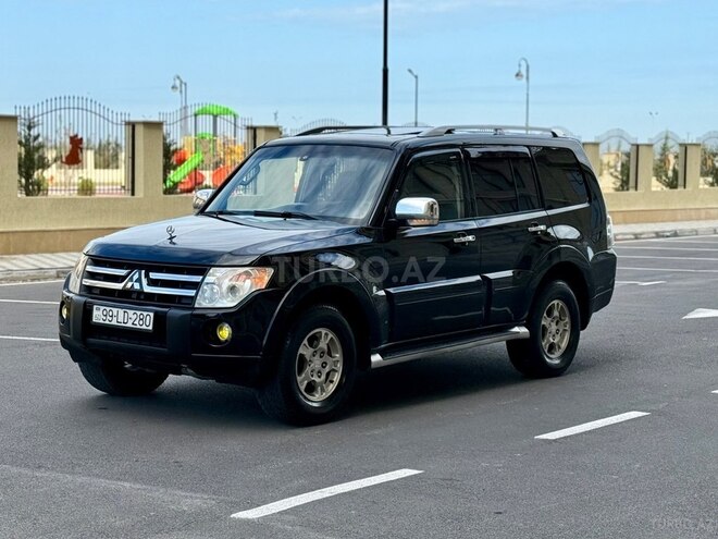 Mitsubishi Pajero 2008, 283,462 km - 3.0 л - Bakı