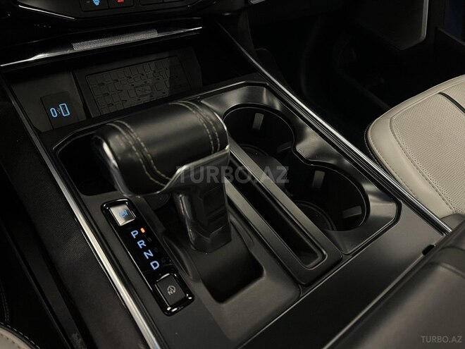 Ford F-150-17