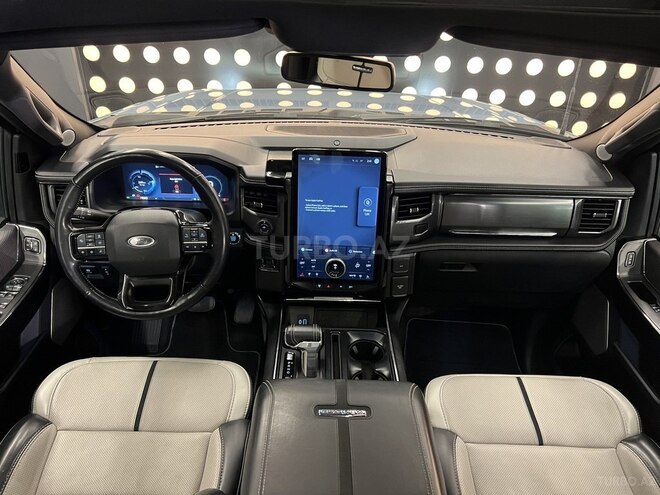Ford F-150-13