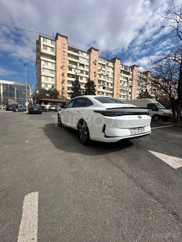 Changan Qiyuan A05 2025, 32,400 km - 1.5 л - Bakı