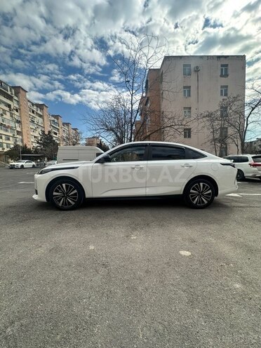 Changan Qiyuan A05 2025, 32,400 km - 1.5 л - Bakı