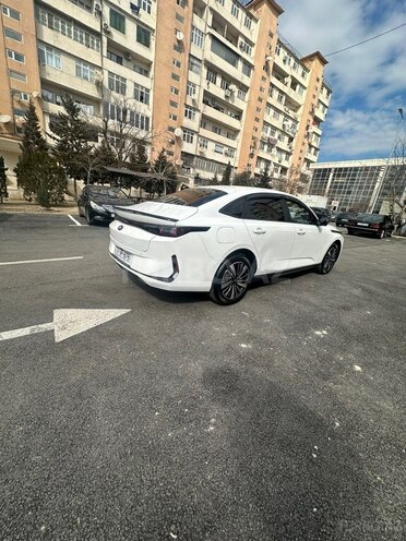 Changan Qiyuan A05 2025, 32,400 km - 1.5 л - Bakı