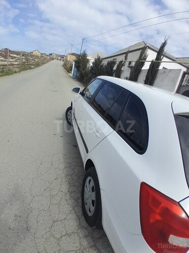Skoda Fabia 2013, 449,000 km - 1.2 л - Bakı