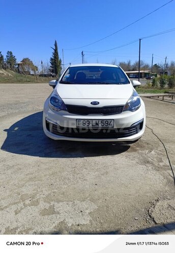 Kia Rio-1