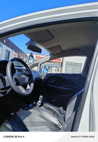 Kia Rio-7