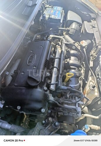 Kia Rio-8