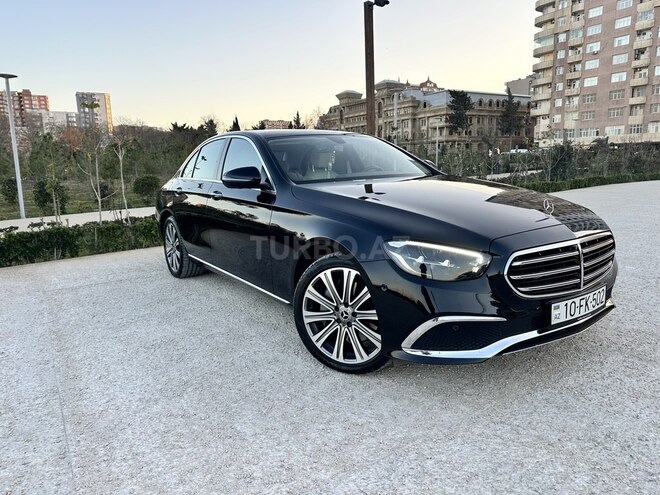 Mercedes E 300 e-14