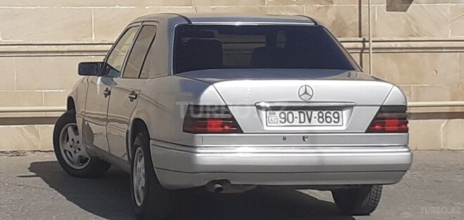 Mercedes 250 D 1995, 258,685 km - 2.5 l - Bakı