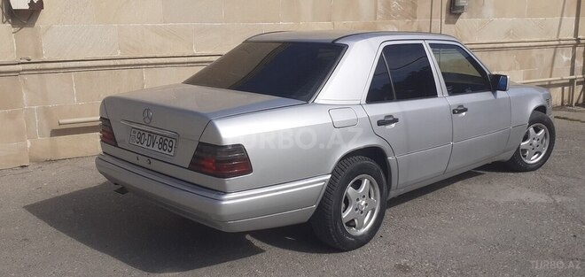Mercedes 250 D 1995, 258,685 km - 2.5 l - Bakı