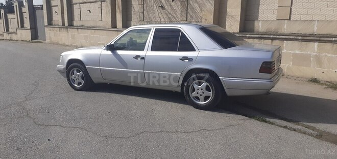 Mercedes 250 D 1995, 258,685 km - 2.5 l - Bakı