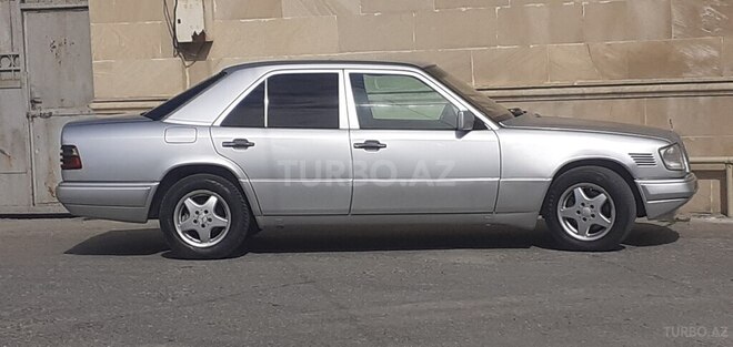 Mercedes 250 D 1995, 258,685 km - 2.5 l - Bakı