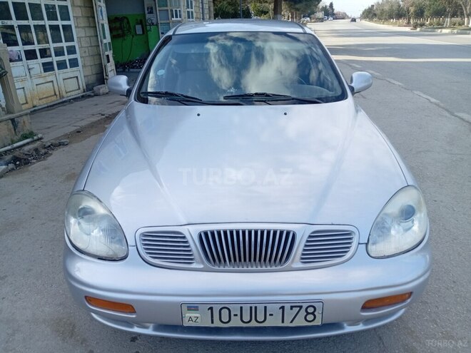 Daewoo Leganza-7