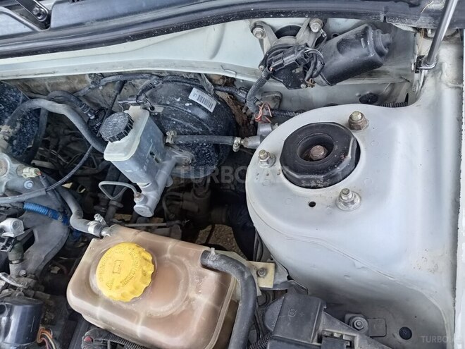 Daewoo Leganza-13