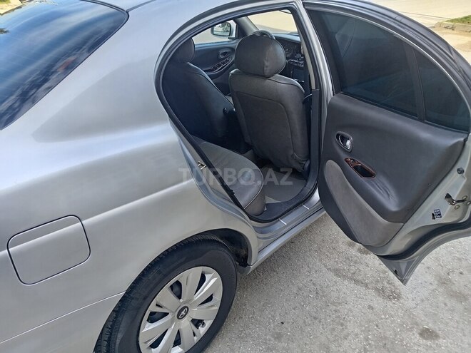 Daewoo Leganza-15