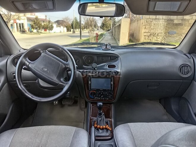 Daewoo Leganza-18