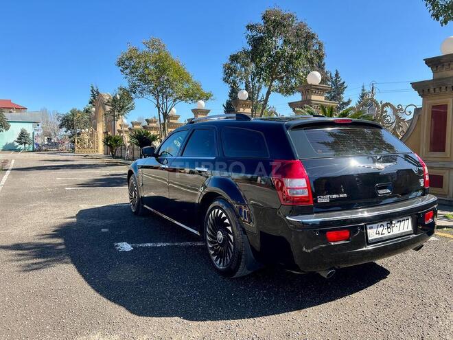 Chrysler 300C-9
