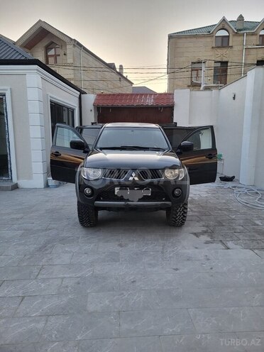 Mitsubishi L200 2008, 274,000 km - 2.5 l - Bakı