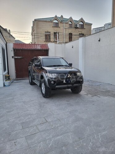 Mitsubishi L200 2008, 274,000 km - 2.5 l - Bakı