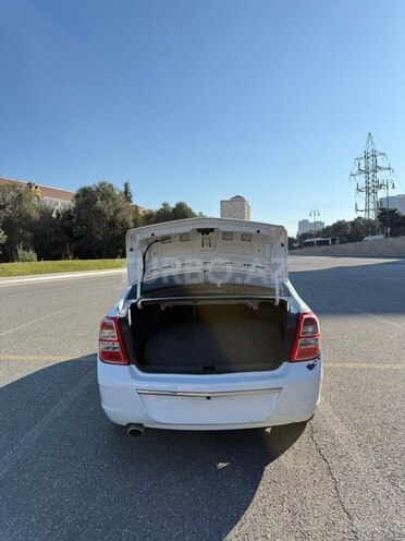 Chevrolet Cobalt-11