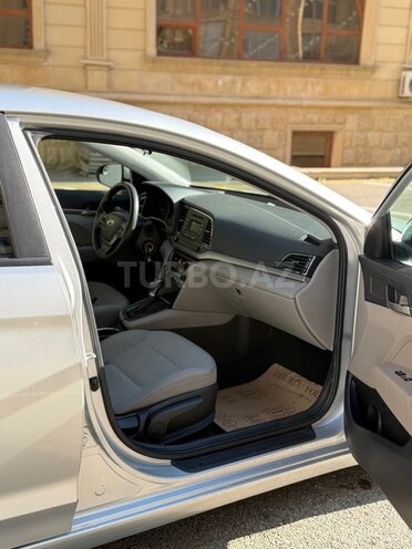 Hyundai Elantra 2016, 244,485 km - 2.0 л - Bakı