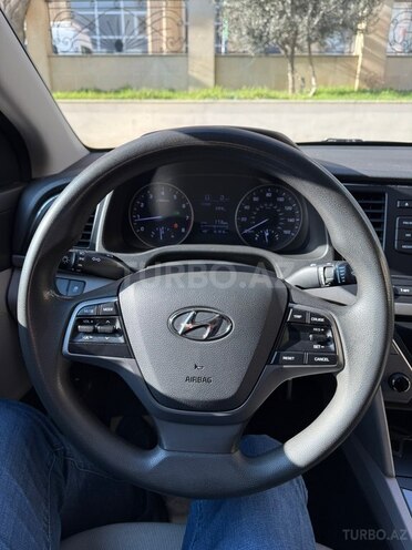 Hyundai Elantra 2016, 244,485 km - 2.0 л - Bakı