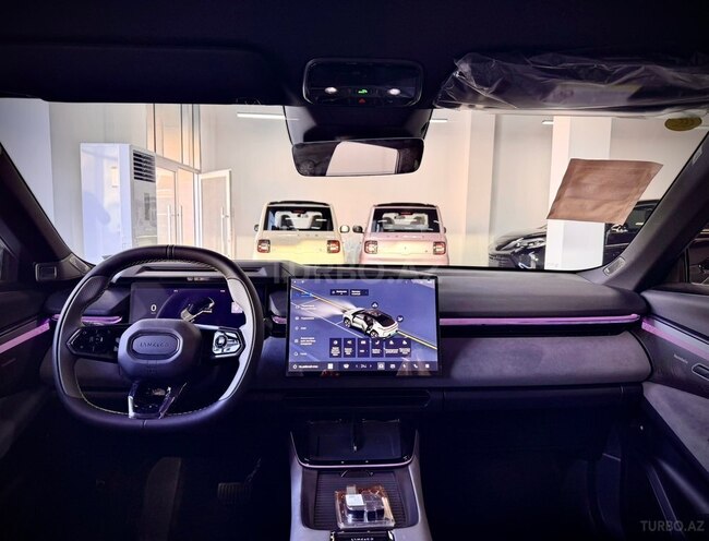Lynk & Co 08-4